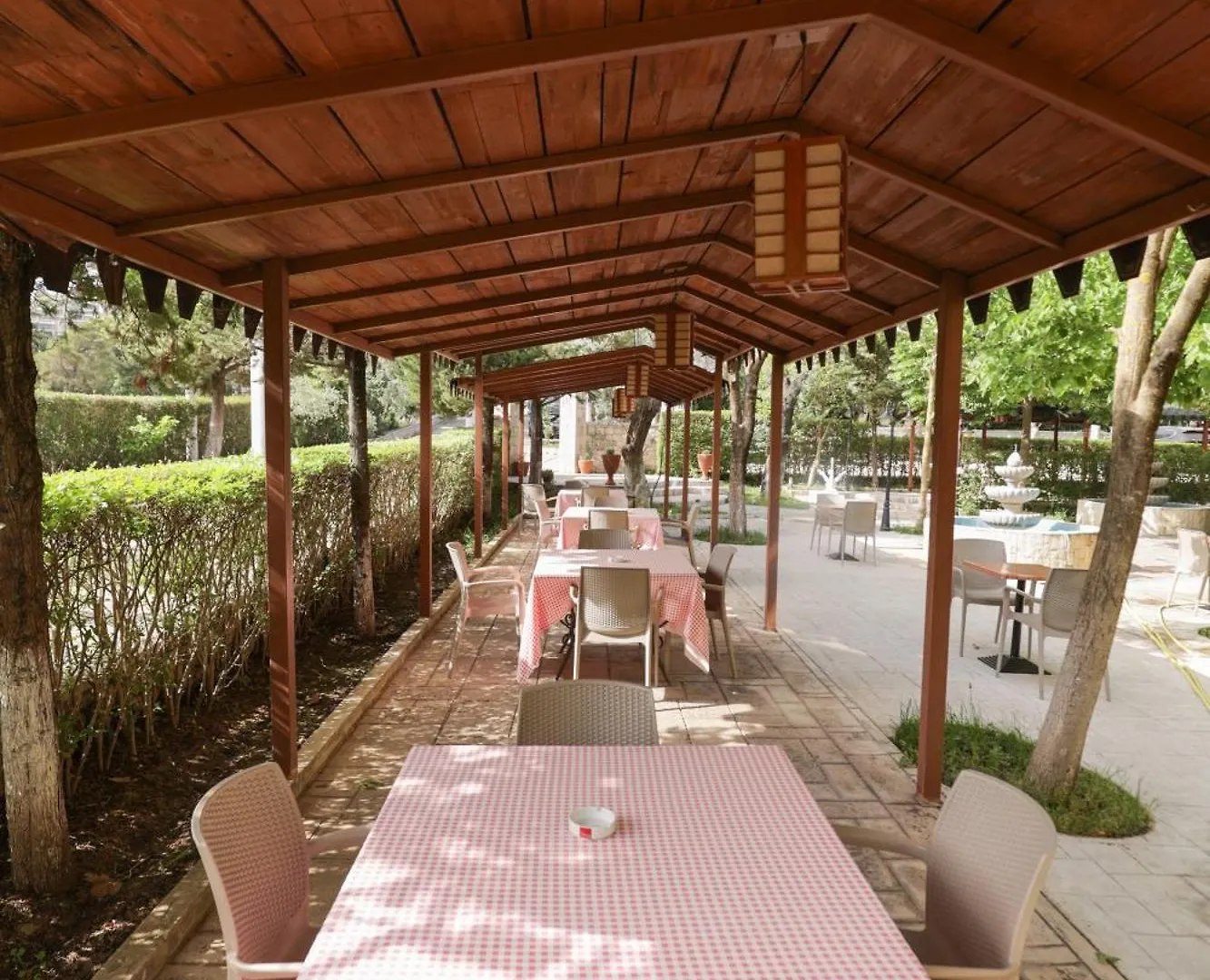 Hotel Mema Resort Mirash