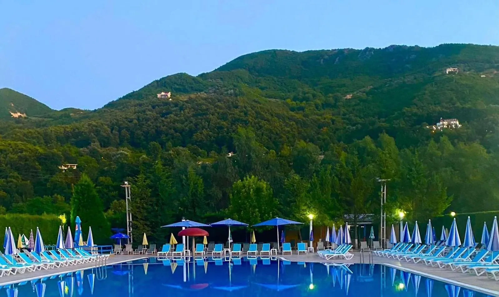 Hotel Mema Resort Mirash