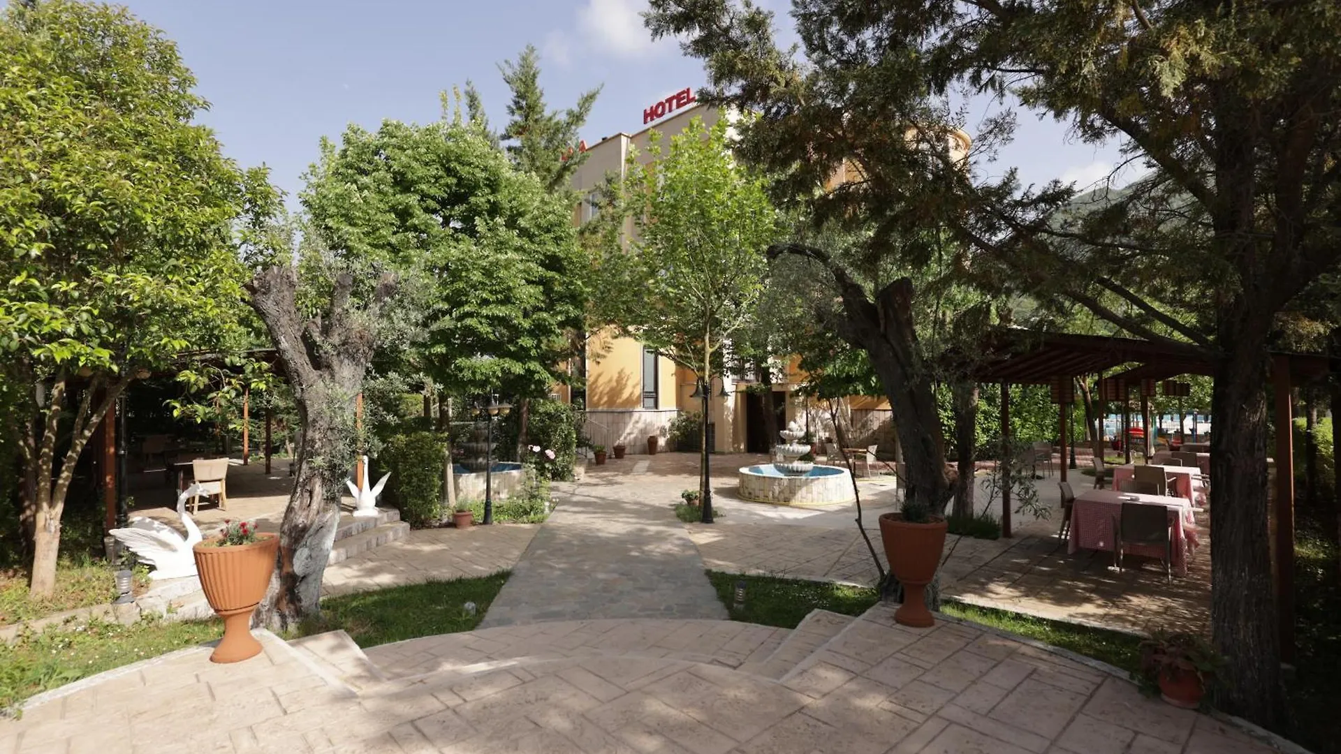 Hotel Mema Resort Mirash